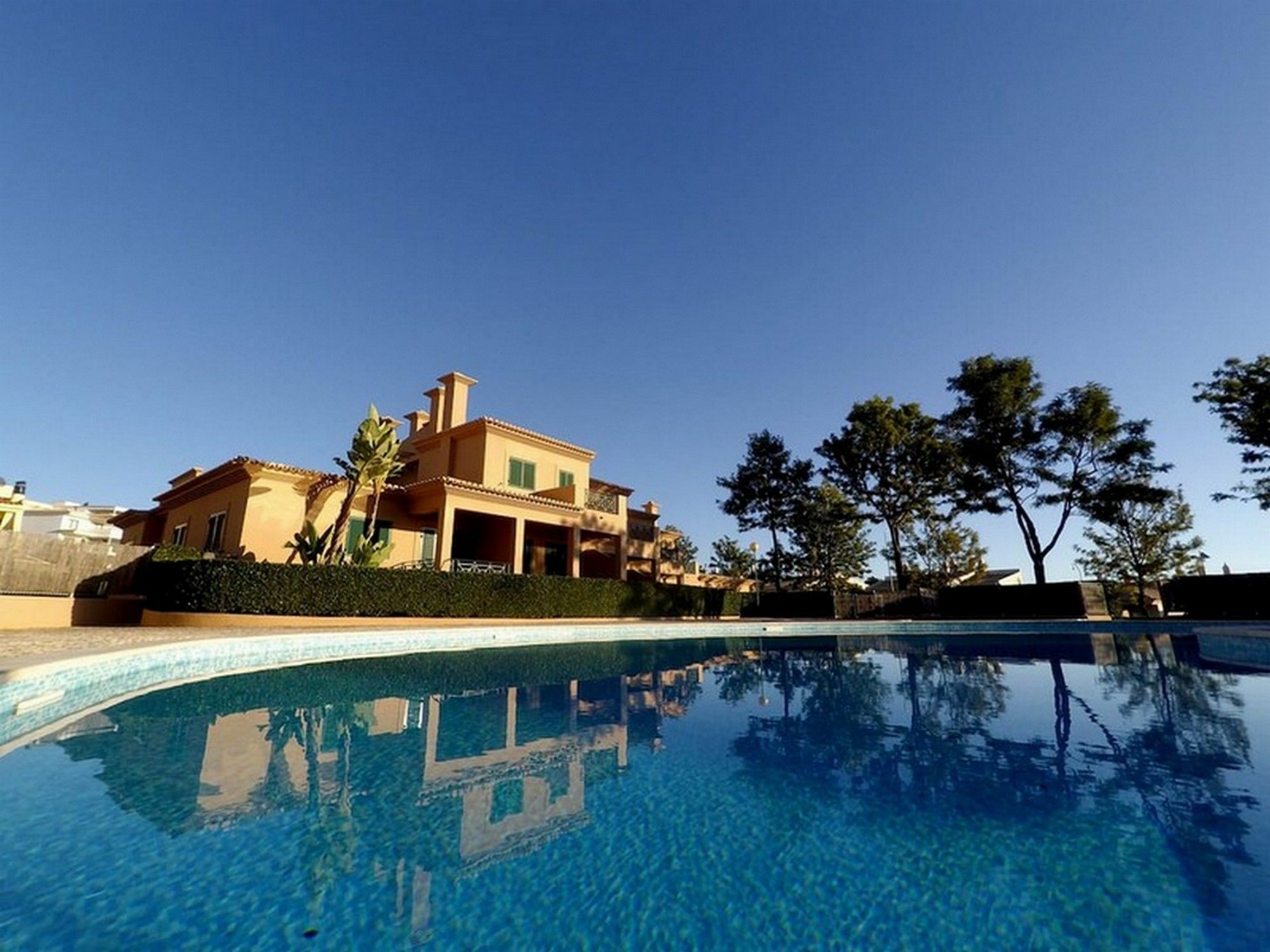 Roofed Villa In Albufeira With Private Swimming Pool Olhos de Agua  Exterior photo